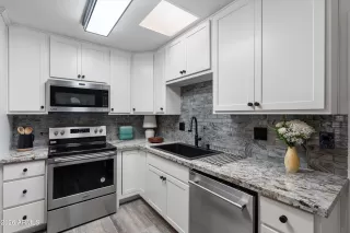 Photo #5: 6997474 Listing 