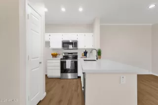 Photo #5: 6997582 Listing 