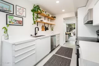 Photo #1: 6997607 Listing 