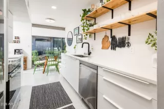 Photo #4: 6997607 Listing 