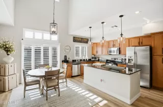 Photo #1: 6997662 Listing 