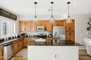 Photo #2: 6997662 Listing 