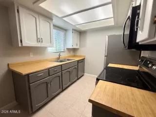 Photo #5: 6997786 Listing 