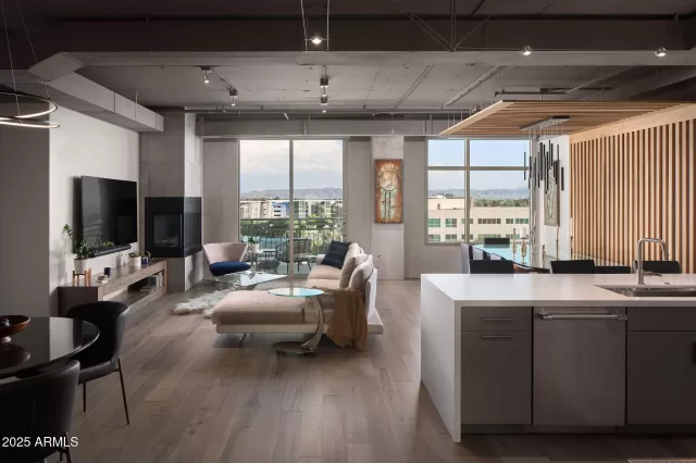 MLS: 6997790 Condo For Sale