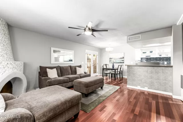 MLS: 6997838 Condo For Sale