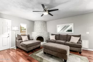 Photo #4: 6997838 Listing 