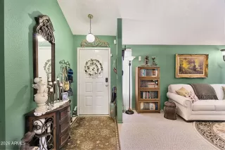 Photo #5: 6997940 Listing 