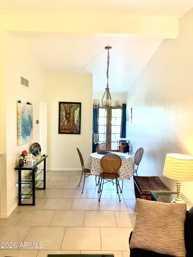 MLS: 6998019 Condo For Sale