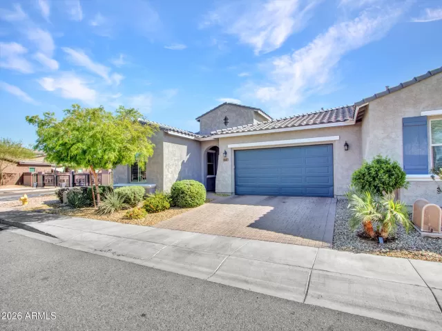 MLS: 6998098 Condo For Sale