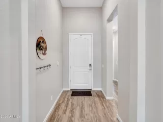 Photo #4: 6998098 Listing 