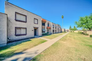 Photo #1: 6998182 Listing