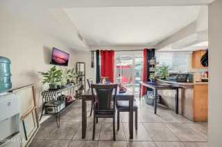 Photo #6: 6998182 Listing