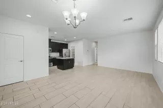 Photo #6: 6998224 Listing