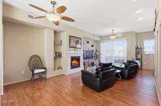 Photo #5: 6998401 Listing 