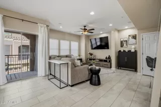 Photo #1: 6998411 Listing 