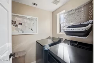 Photo #6: 6998411 Listing 