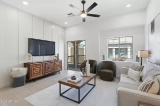 Photo #5: 6998418 Listing 