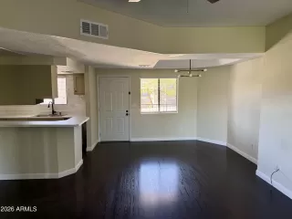 Photo #2: 6998437 Listing 