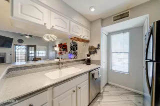 Photo #6: 6998454 Listing 