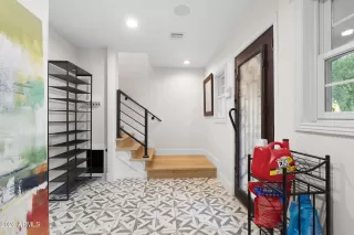 Photo #3: 6998479 Listing 