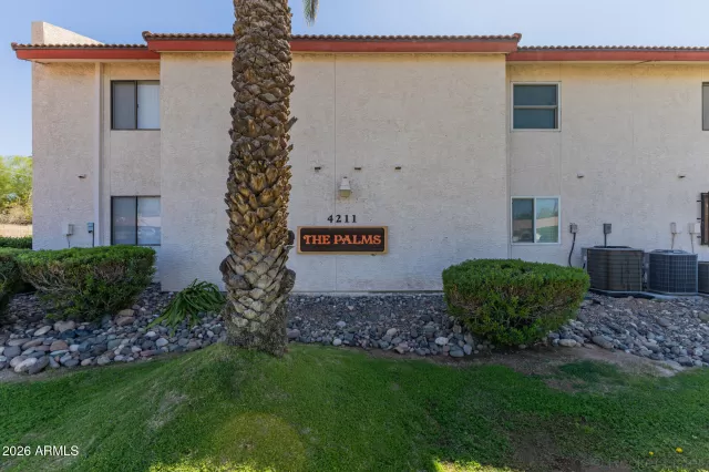 MLS: 6998525 Condo For Sale