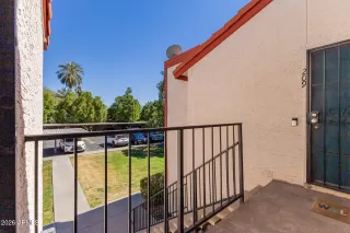 Photo #6: 6998525 Listing 