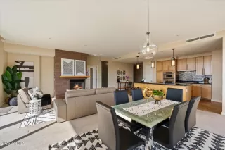 Photo #3: 6998550 Listing 