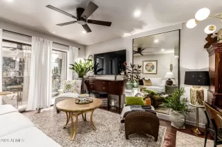 Photo #5: 6998629 Listing