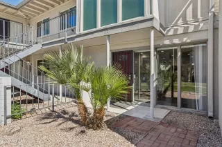 Photo #2: 6998639 Listing