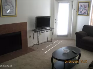 Photo #4: 6998741 Listing