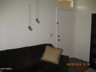 Photo #6: 6998741 Listing