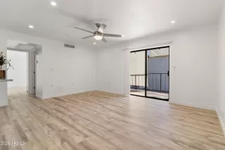 Photo #6: 6998750 Listing