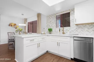 Photo #1: 6998769 Listing 