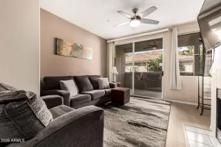 Photo #4: 6998838 Listing 