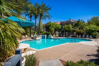 Photo #5: 6998838 Listing 