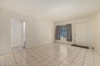 Photo #5: 6998872 Listing 