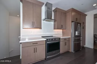 Photo #5: 6998951 Listing 