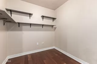 Photo #4: 6999171 Listing 