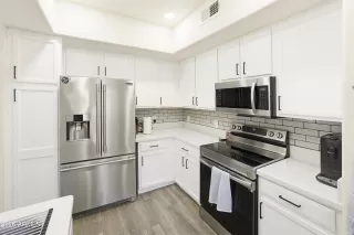 Photo #5: 6999220 Listing