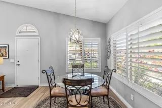 Photo #5: 6999380 Listing