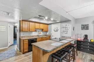 Photo #2: 6999403 Listing