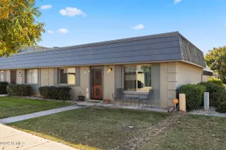 Photo #5: 6999403 Listing