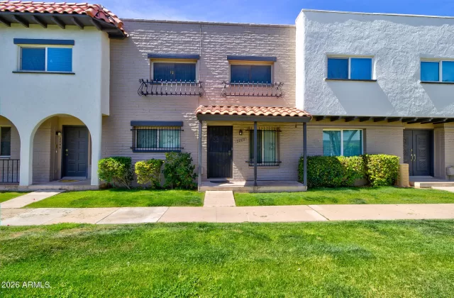 MLS: 6999498 Condo For Sale