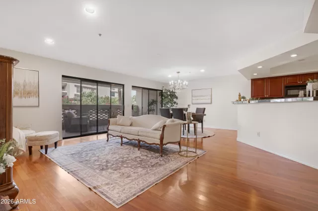 MLS: 6999841 Condo For Sale