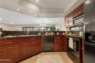 Photo #5: 6999841 Listing 