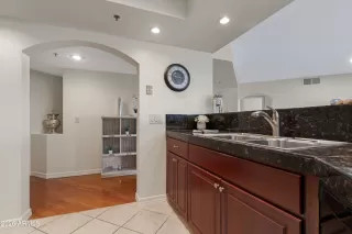 Photo #6: 6999841 Listing 