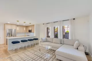 Photo #2: 6999897 Listing 
