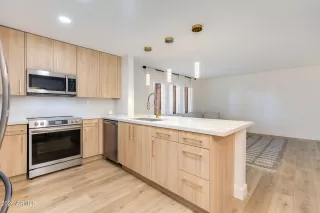 Photo #4: 6999897 Listing 