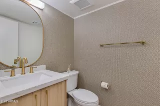 Photo #6: 6999897 Listing 