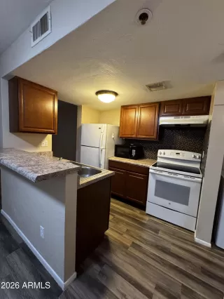 Photo #5: 7000014 Listing 